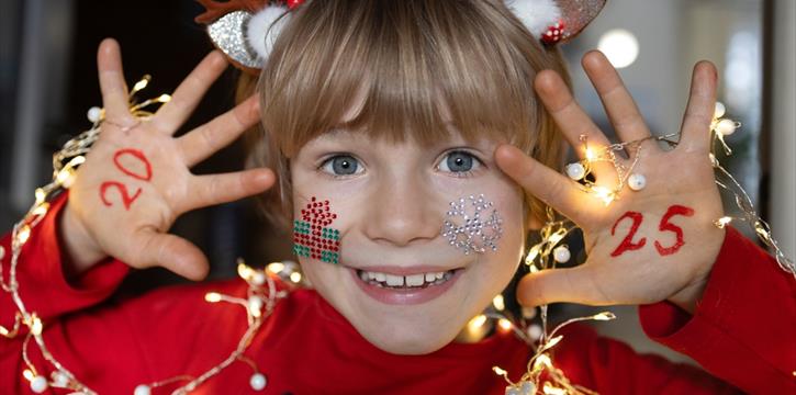 E' NATALE, FESTA DEI BAMBINI. AL PARCO DEI PINI (L'AQUILA)