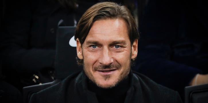 IL RADUNO DI "OPERAZIONE NOSTALGIA" - PALAZZO DELLO SPORT - ROMA