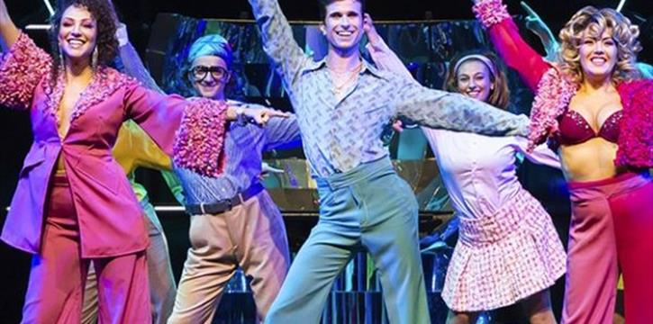 LA FEBBRE DEL SABATO SERA AL TEATRO VERDI