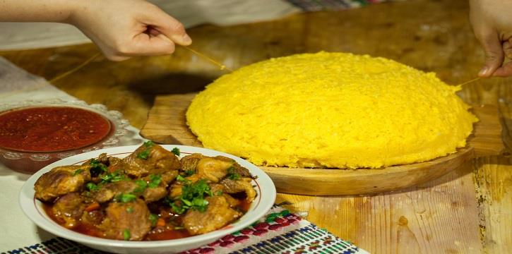 CISTERNA (AT) - ARTI E MESTIERI DI UN TEMPO E LA "POLENTA"
