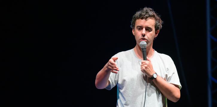 LUCA RAVENNA IN: "RED SOX" AL TEATRO LIRICO GIORGIO GABER
