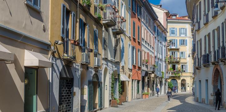 Annullata: MILANO: IL QUARTIERE DI BRERA E LE CASE CHIUSE