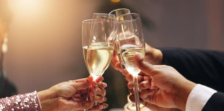 CENA AL RISTORANTE TRANSATLANTICO PER SALUTARE IL 2025