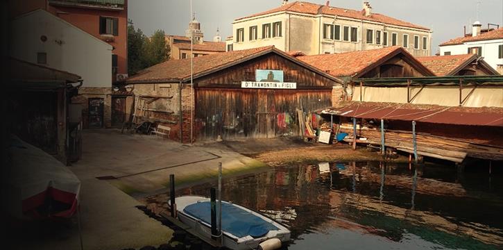 GONFALONI E GONDOLE: LA STORIA DI DUE SIMBOLI