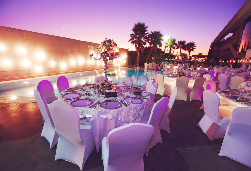 CENA ANIMATA LA NOTTE ROSA CON DJ SET E ONE MAN SHOW PIPPO TENDENZA