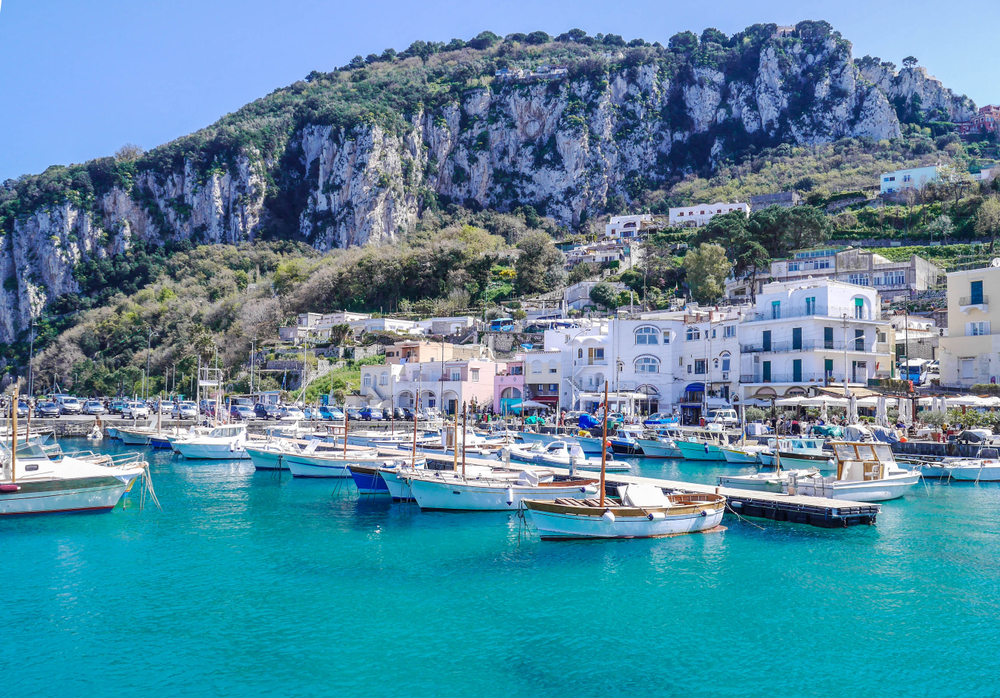 CAPRI IN PIAZZETTA, VIVERE UN MITO! - GITA DI 3 GIORNI