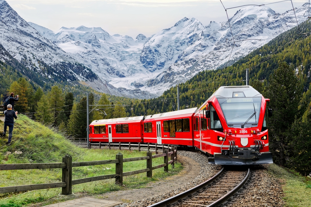 WEEKEND DI PASQUA: TRENINO DEL BERNINA, LAGHI E MONTAGNE