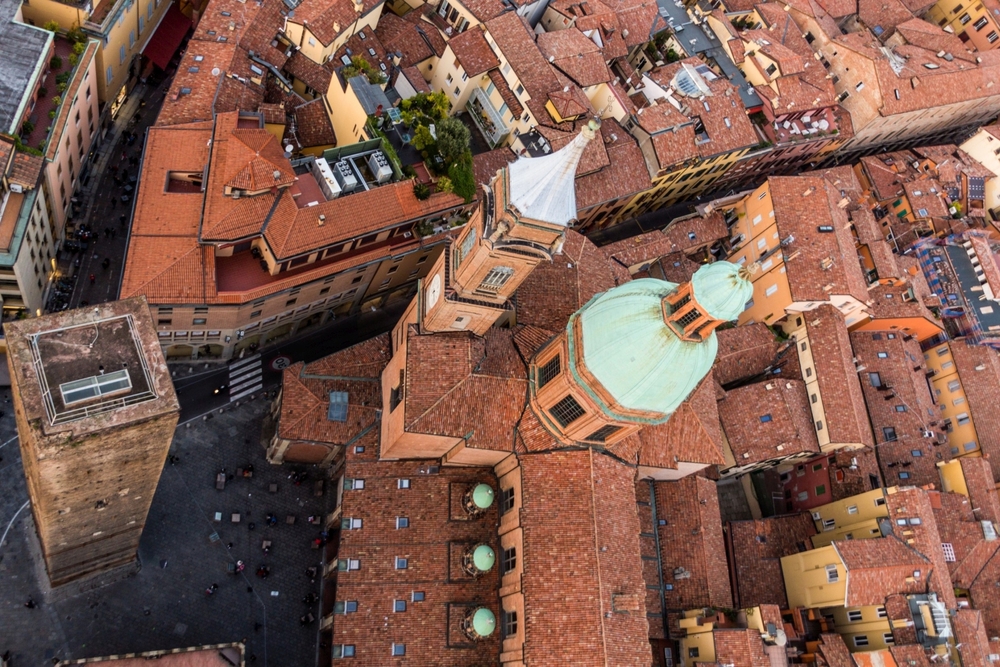 VISITA GUIDATA 'LA BASILICA DEI SS BARTOLOMEO E GAETANO: SPLENDORE SOTTO LE DUE TORRI' A BOLOGNA