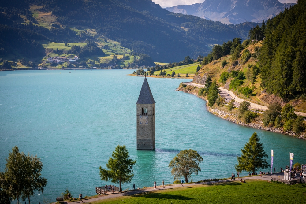 LAGO DI RESIA E LA VAL VENOSTA: GITA DI DUE GIORNI