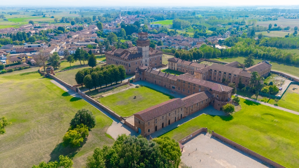 CHIGNOLO PO: VISITA AL CASTELLO CON PRANZO ALL'OSTERIA SAN LORENZO