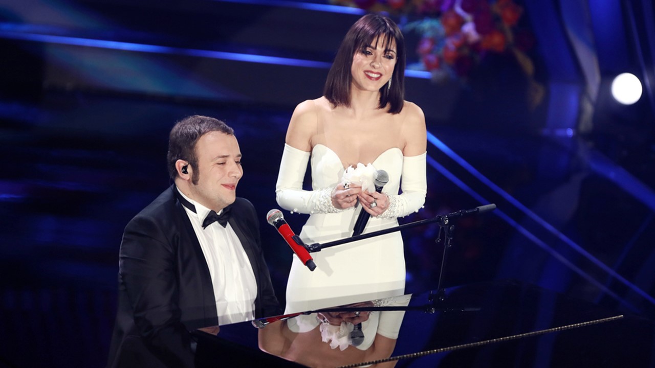 SIMONA MOLINARI IN "KAIROS TOUR"