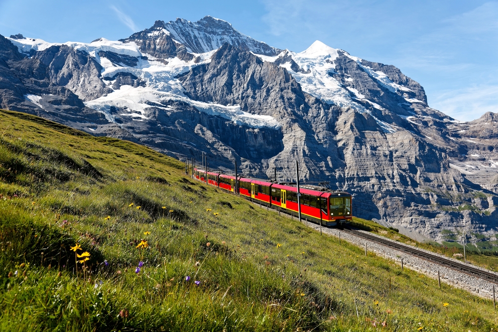 IL TRENINO DELLO JUNGFRAUJOCH E NON SOLO... GITA DI 4 GIORNI