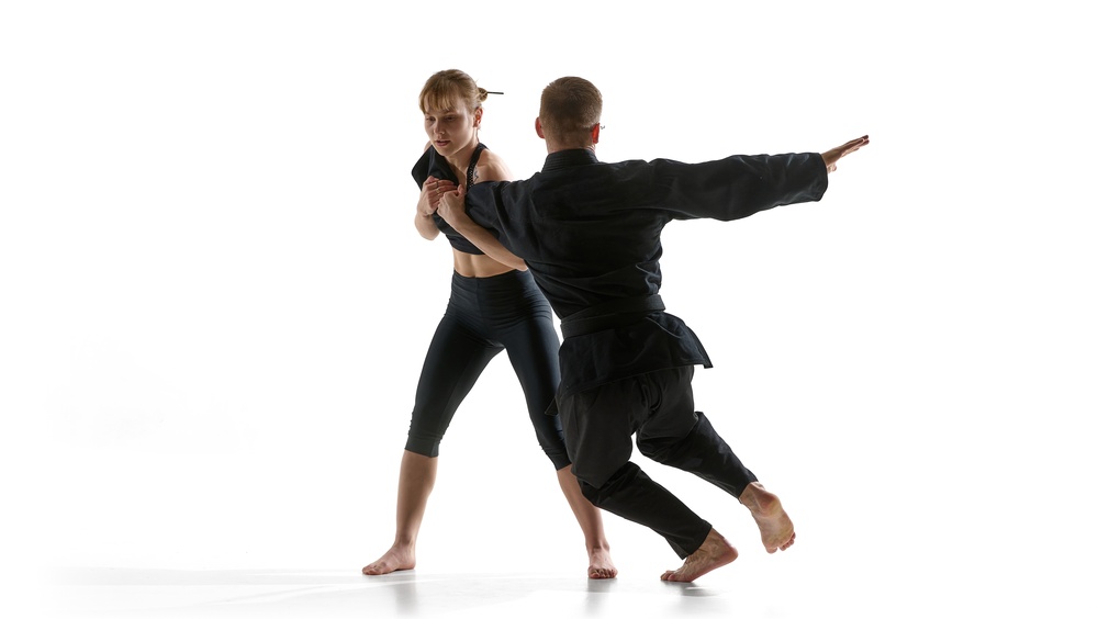 KARATE: CORSO BASE DI DIFESA PERSONALE