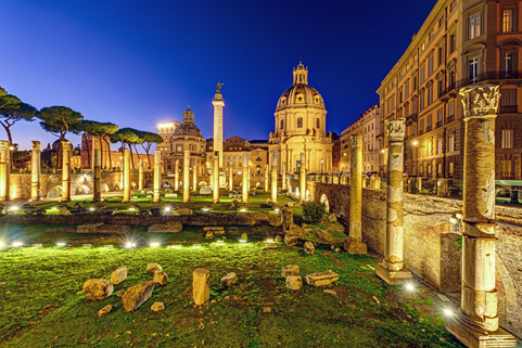 VISITA GUIDATA - PASSEGGIATA SERALE CON ATTORI - I FORI ILLUMINATI - ROMA