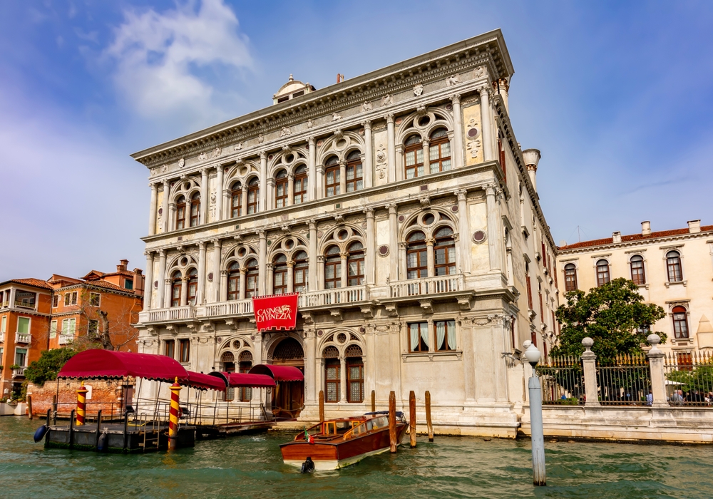A CASA DEI PATRIZI VENEZIANI