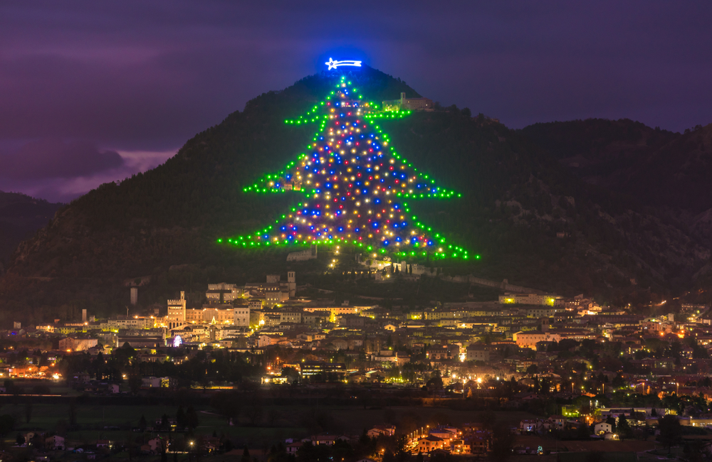 L’ALBERO DI NATALE A GUBBIO (PG)