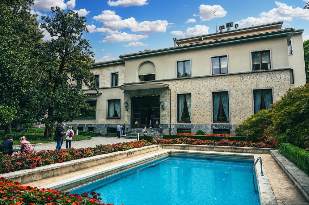 MILANO QUARTIERE DEL SILENZIO E VILLA NECCHI