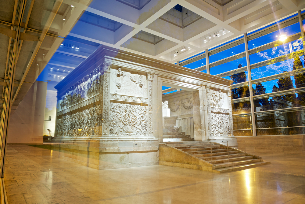 I COLORI RITROVATI: VISITA GUIDATA SERALE ALL'ARA PACIS