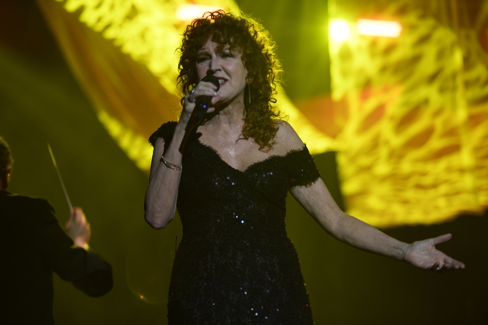 FIORELLA MANNOIA: "ANIME SALVE - TRENT'ANNI" - TEATRO GALLERIA LEGNANO