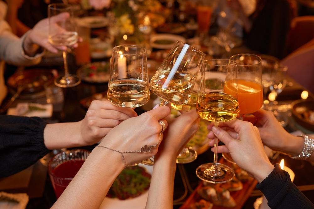 CENA CON MUSICA E DJ A CADEO (PC)