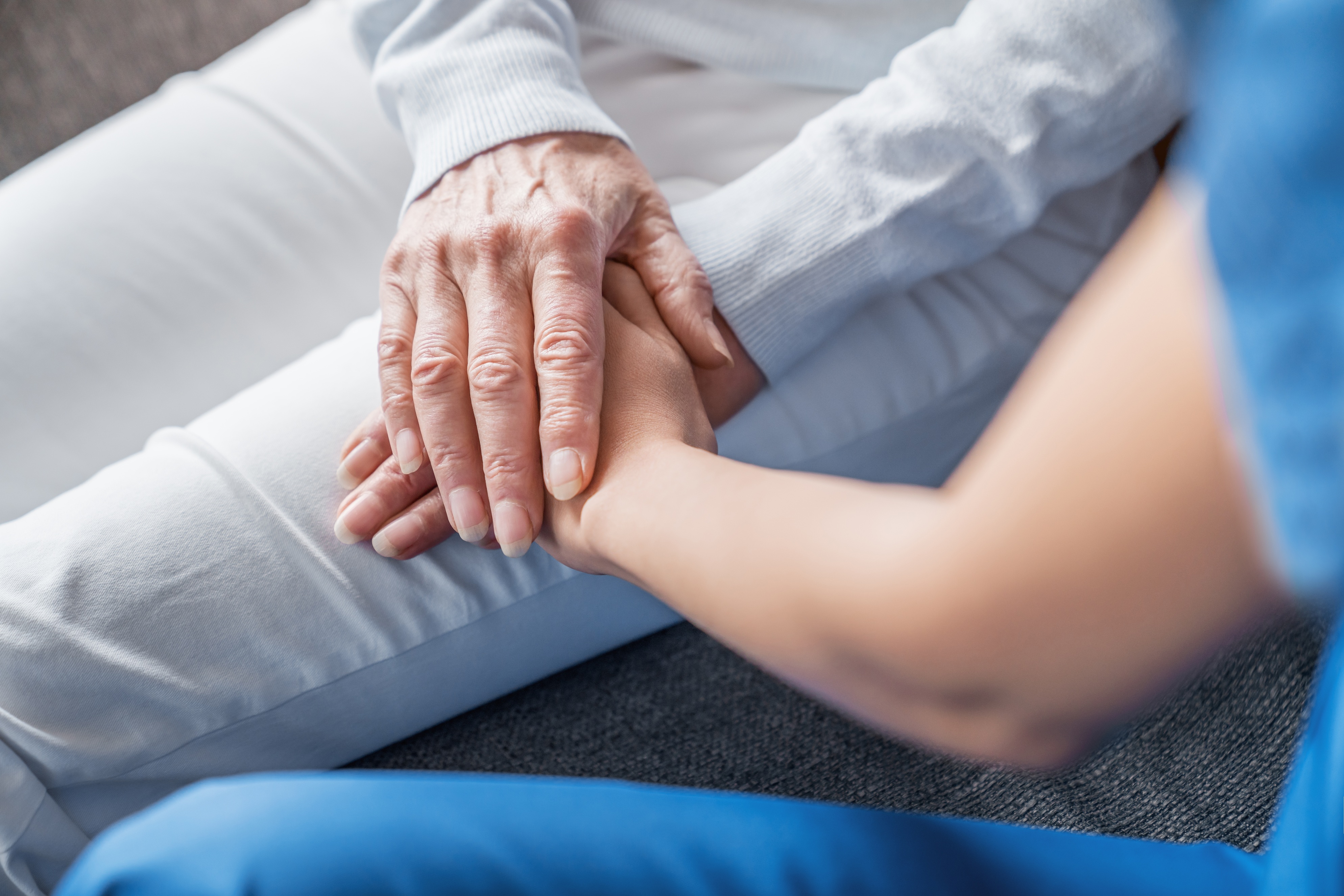 LA RELAZIONE CON L'ANZIANO FRAGILE