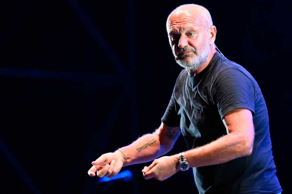 ANDREA PUCCI: "DOVE ERAVAMO RIMASTI...?" SPECIALE CAPODANNO - AL PALAELACHEM, VIGEVANO (PV) - SPETTACOLO NATALIZIO