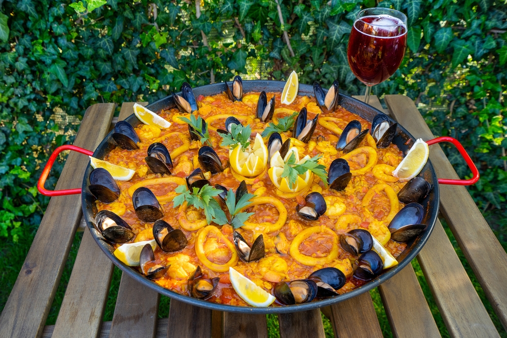 PAELLA E SANGRIA, CENA NEL CUORE DI VERONA